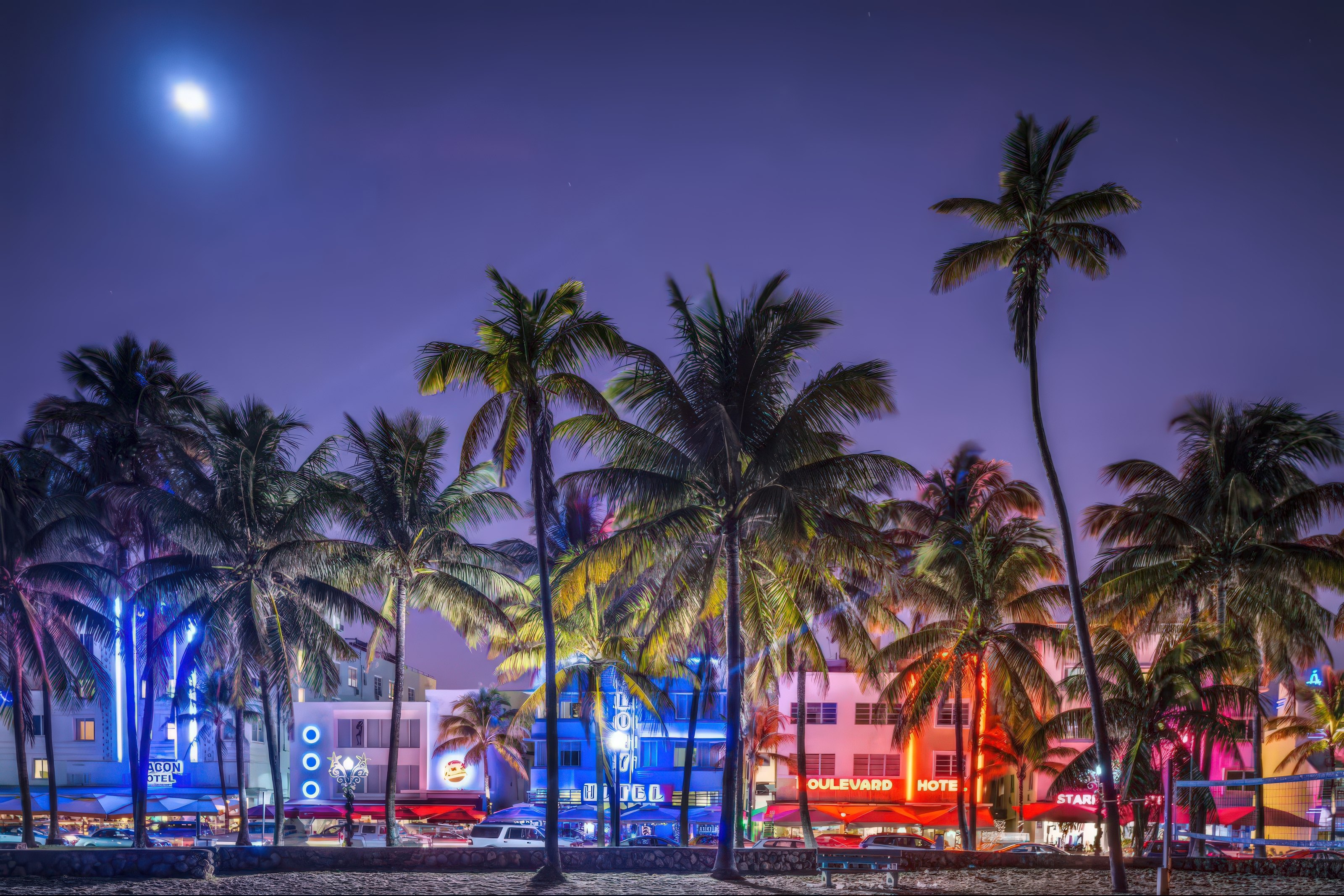 Best Miami nightlife promoter - VIP tables at exclusive South Beach nightclubs and rooftops